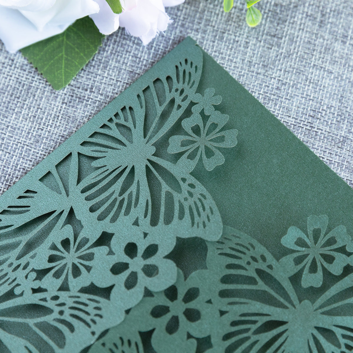 PONATIA Emerald Green Butterfly Quinceanera Invitation, Laser Cut Wedding Invitation Cards with Envelopes