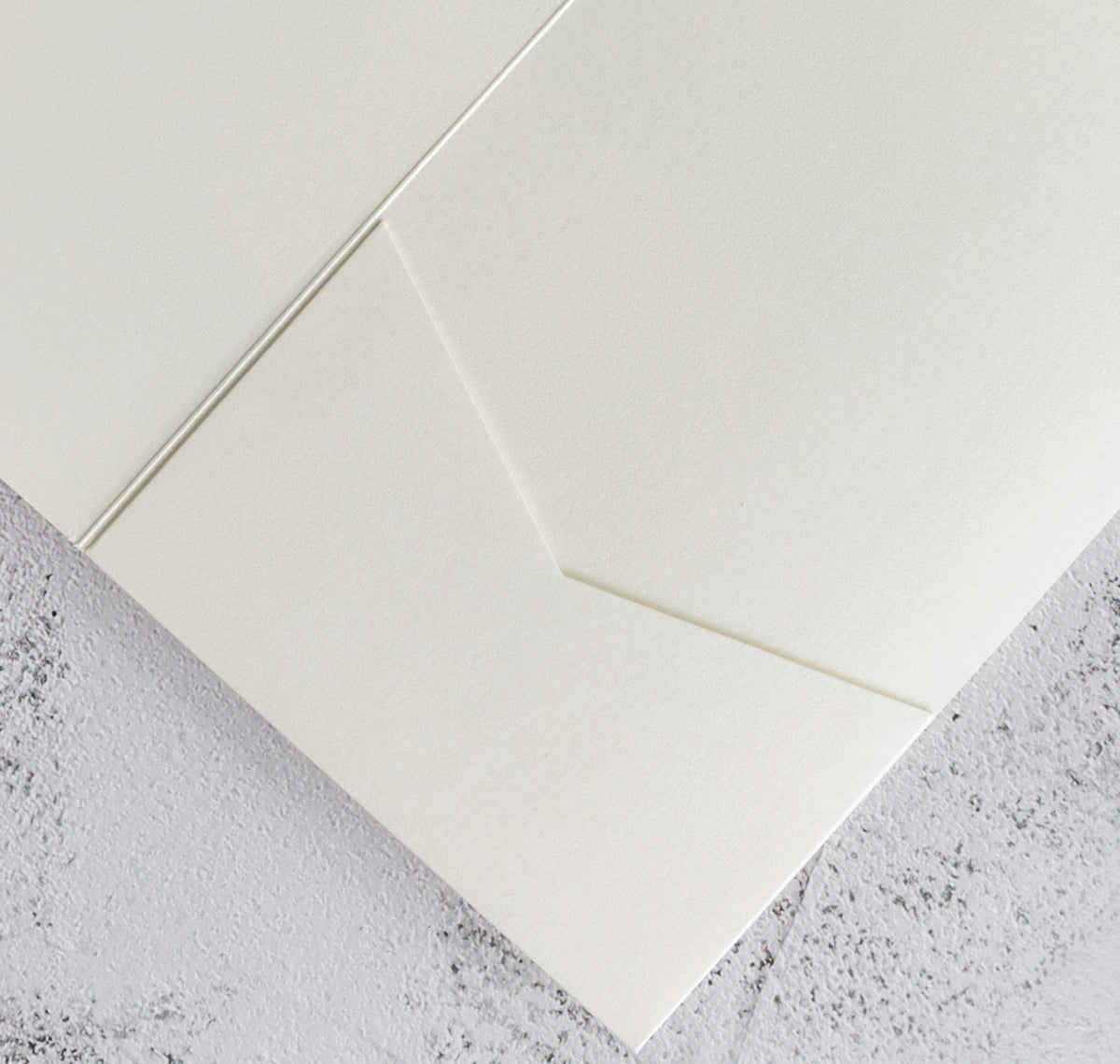 PONATIA 20 PCS Ivory Tri-fold Wedding Invitation Pockets for 5x7 Wedding Cards