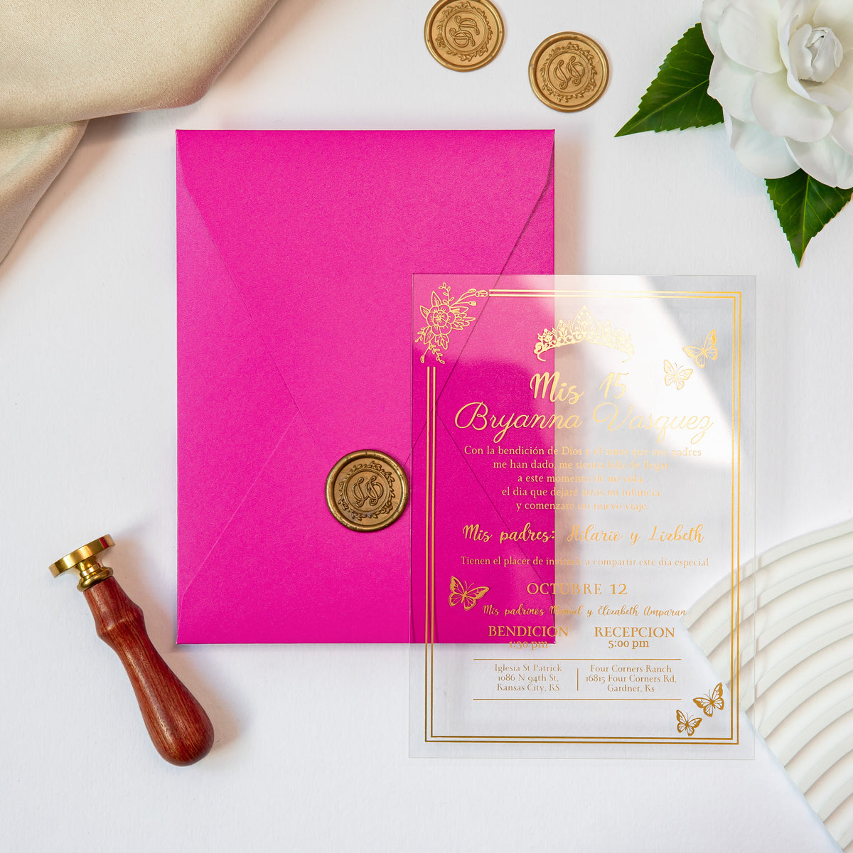 PONATIA 1mm/0.04'' Foil Print in Gold Clear Acrylic  Quinceanera Invitation Cards  and Fuchsia Envelopes