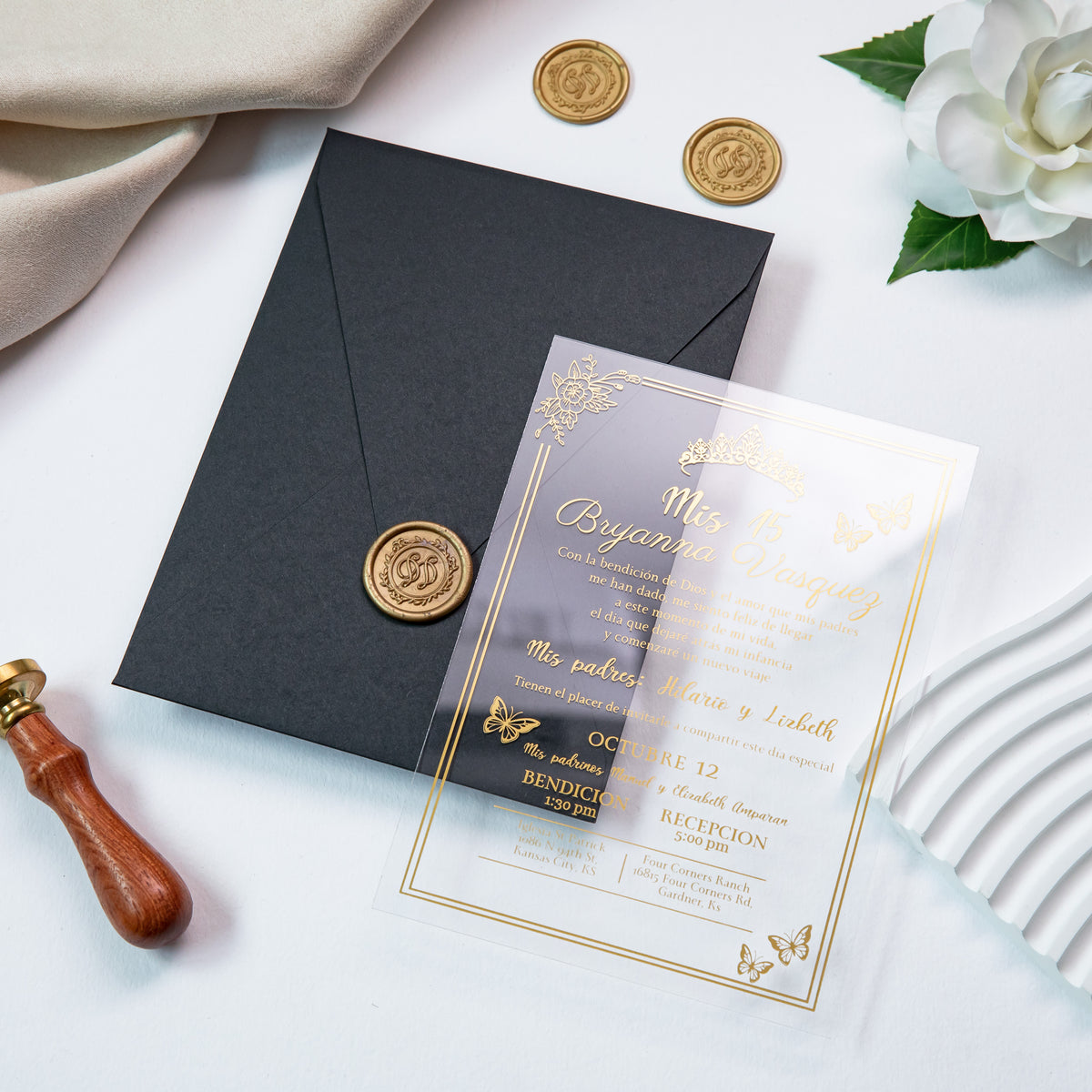 PONATIA 1mm/0.04'' Foil Print in Gold Clear Acrylic  Quinceanera Invitation Cards  and Black Envelopes