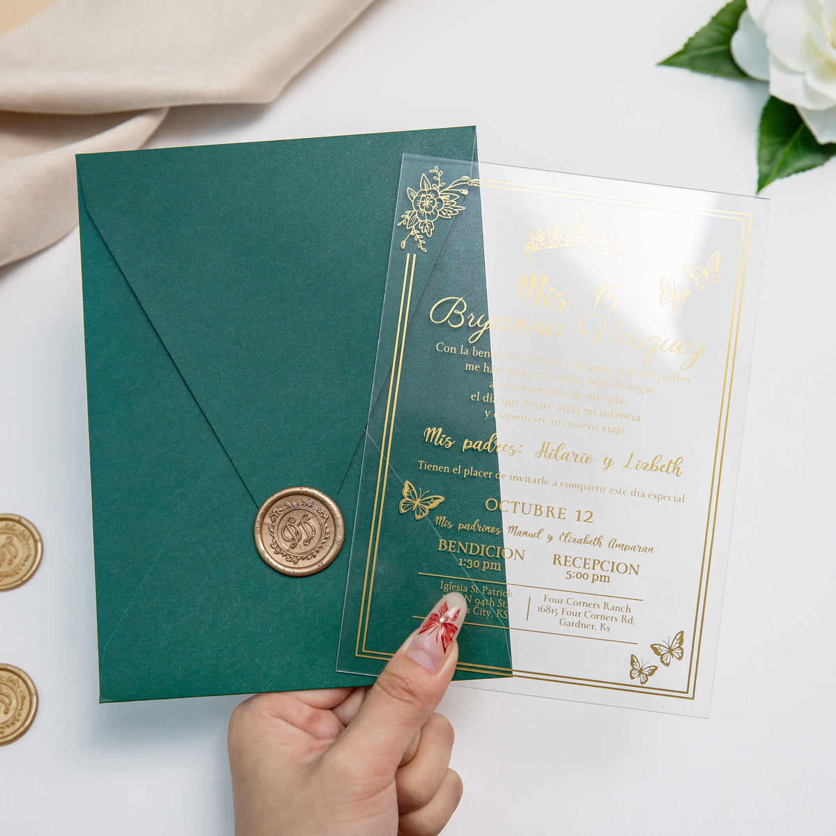 PONATIA 1mm/0.04'' Foil Print in Gold Clear Acrylic  Quinceanera Invitation Cards  and Emerald Green Envelopes