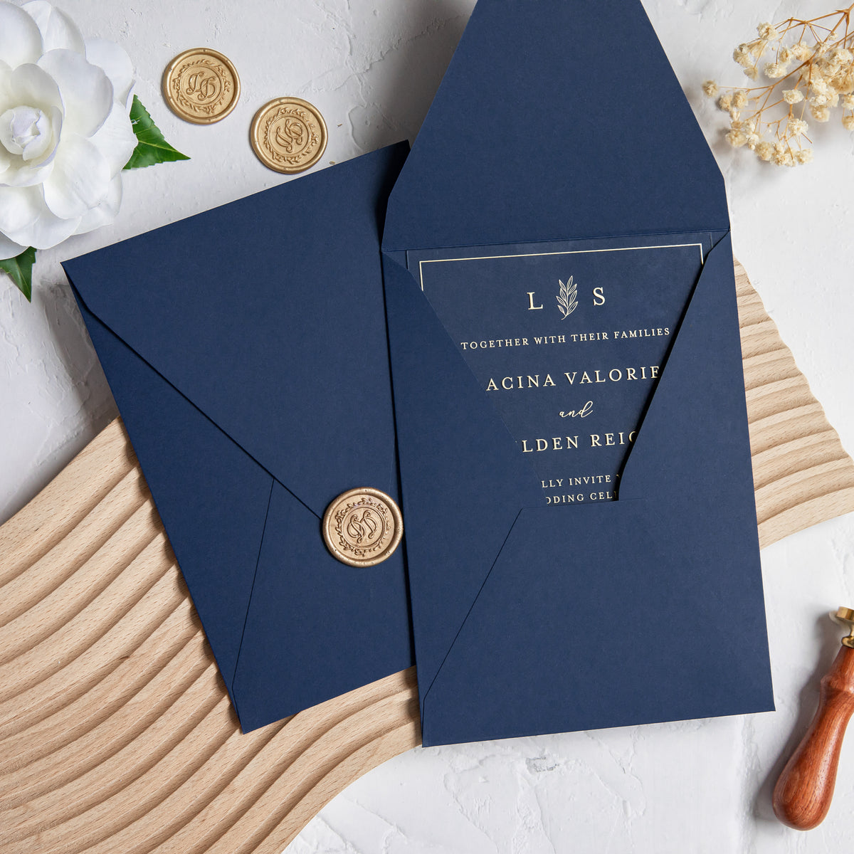 PONATIA 1mm/0.04'' Foil Print in Gold Clear Acrylic Wedding Invitation Cards and Navy Blue Envelopes