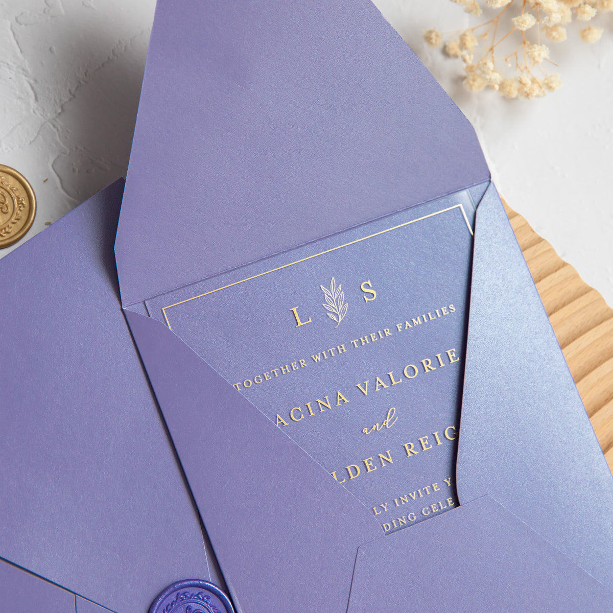 PONATIA 1mm/0.04'' Foil Print in Gold Clear Acrylic Wedding Invitation Cards and Lilac Envelopes