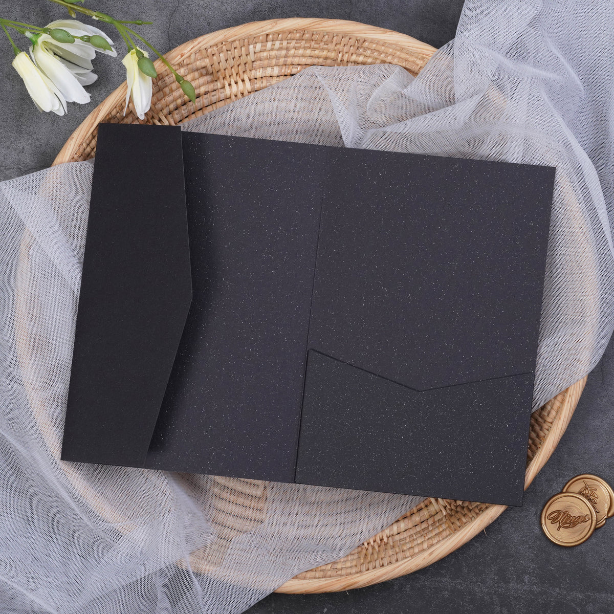 PONATIA Ten-color Classic Tri-fold Laser Cut Pockets PA-170