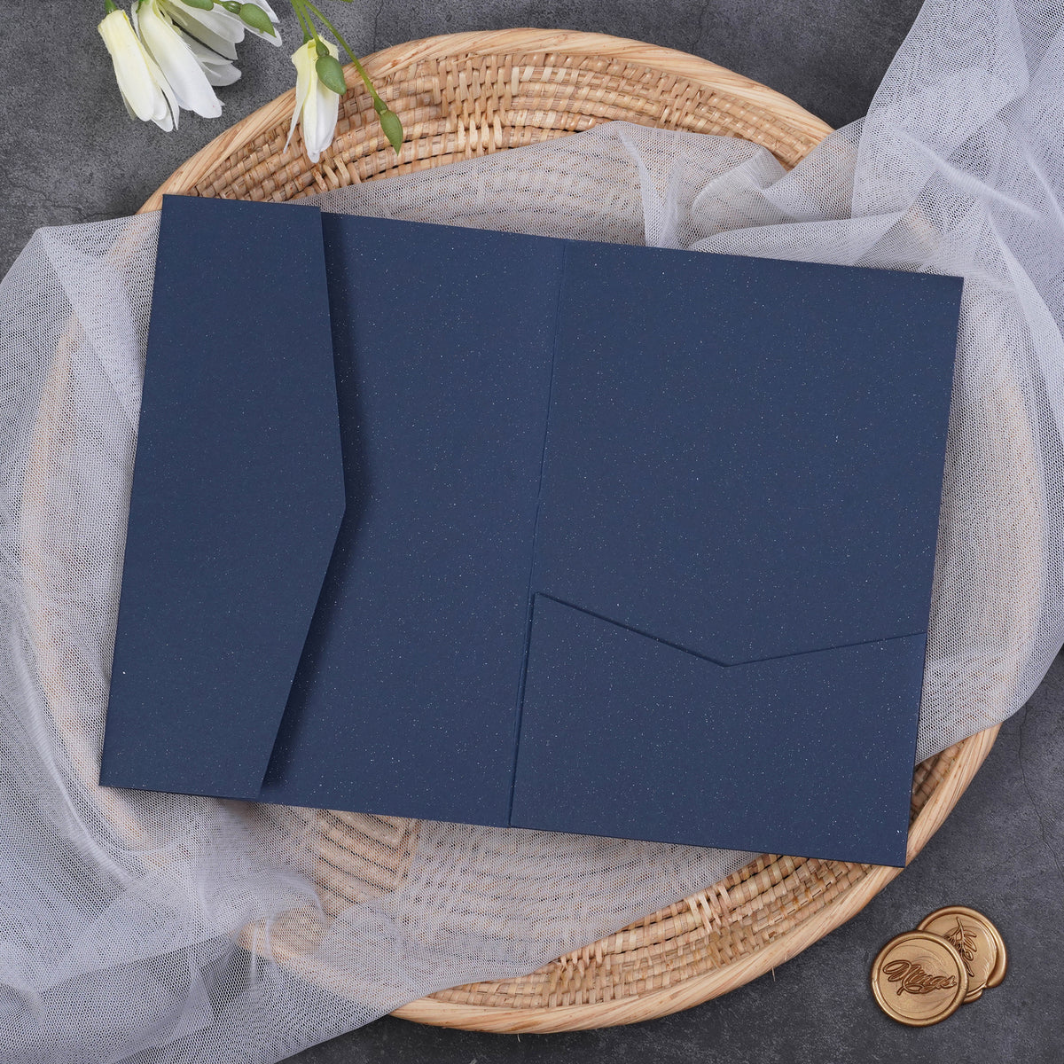 PONATIA Ten-color Classic Tri-fold Laser Cut Pockets PA-170