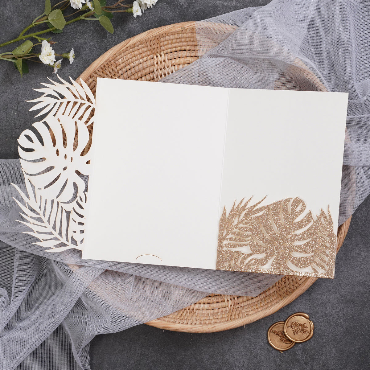 PONATIA Two-color Glitter Classic Tri-fold Laser Cut Pockets PA-340