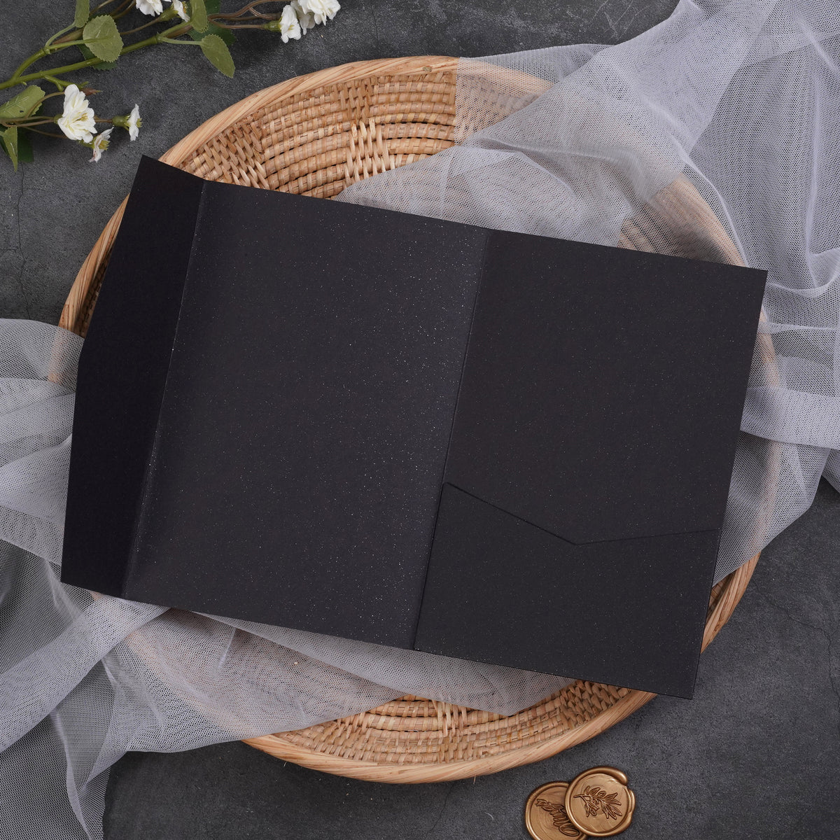 PONATIA Ten-color Classic Tri-fold Laser Cut Pockets PA-170