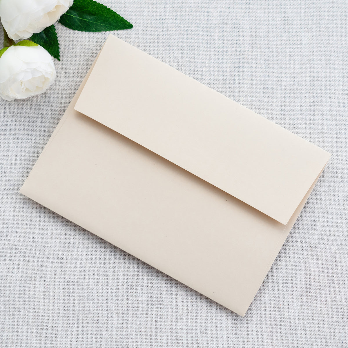 PONATIA 50 Pieces 5x7 Cream Envelopes, A7 Envelopes Self Seal for Weddings, Invitation Cards