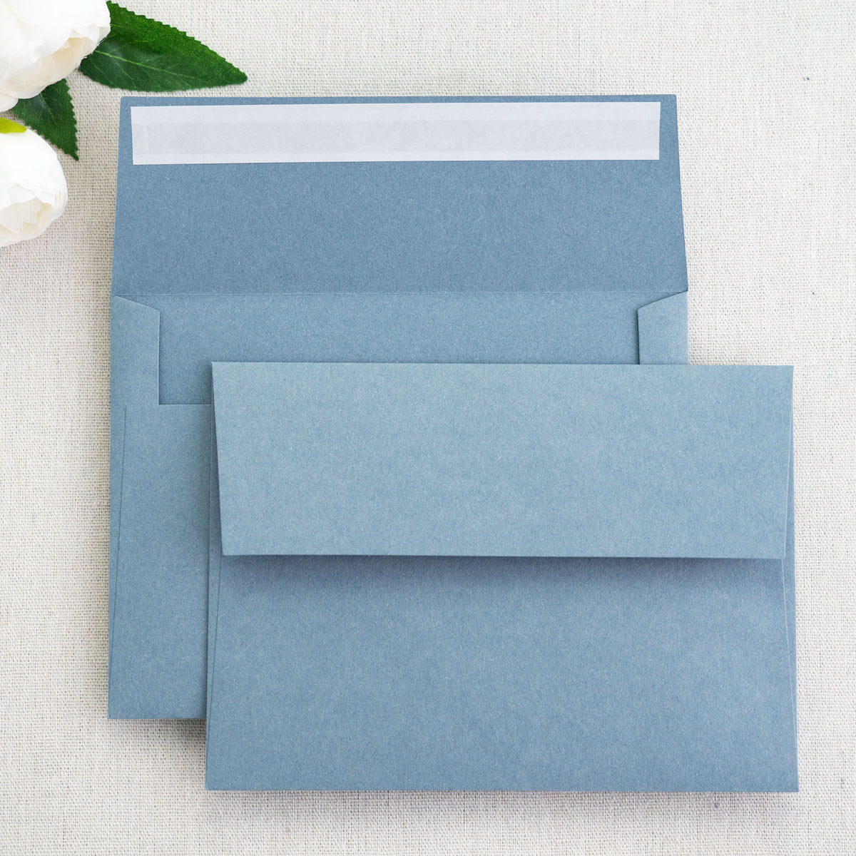 PONATIA 50 Pieces 5x7 Dusty Blue Envelopes, A7 Envelopes Self Seal for Weddings, Invitation Cards
